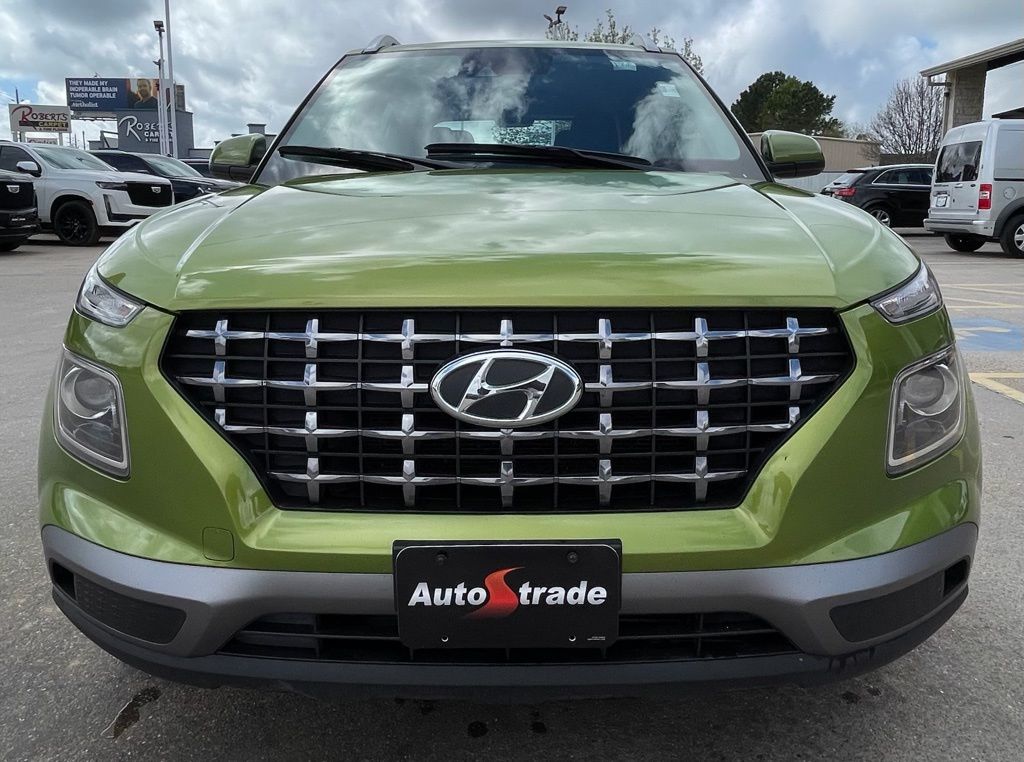 2020 Hyundai Venue SEL - 8