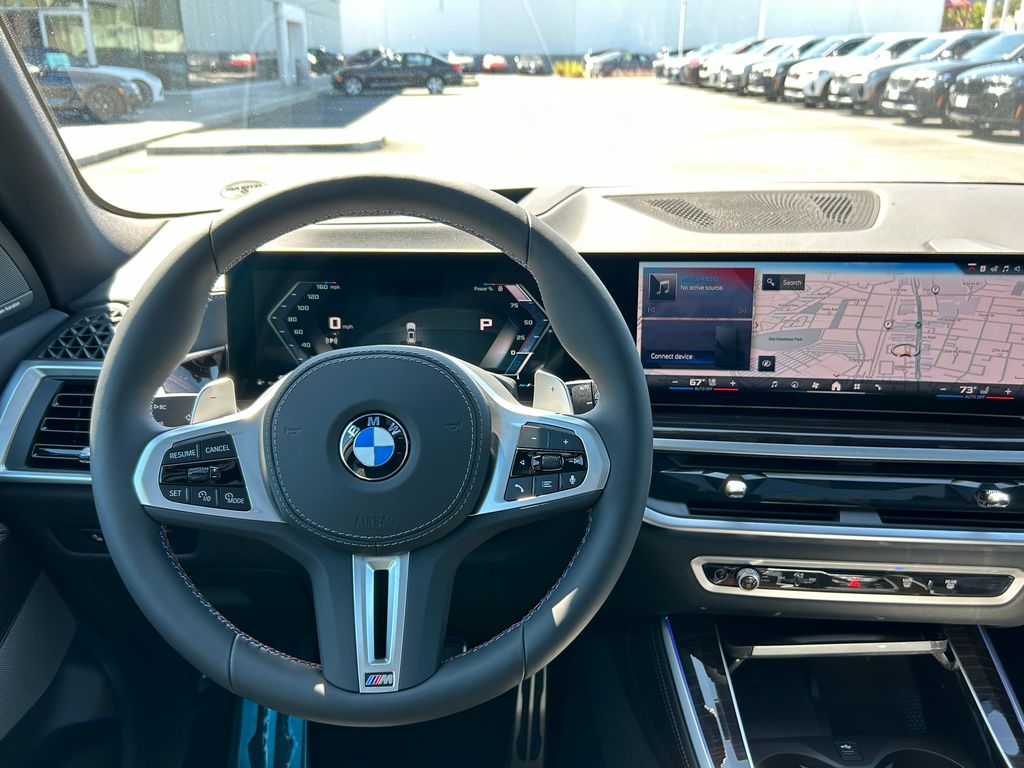 2025 BMW X5 M60i 18