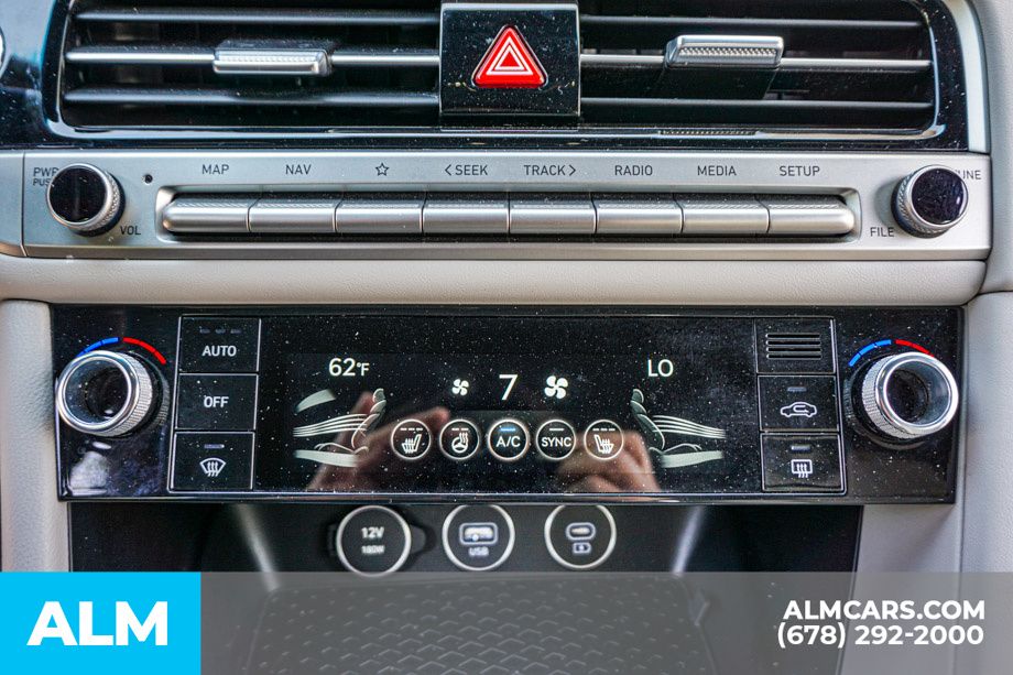 Used 2025 Black Genesis 2.5T image 41
