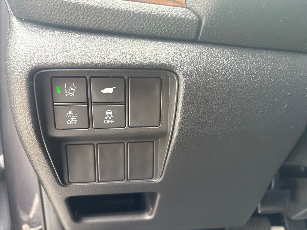 Used 2022 Black Honda EX-L image 16