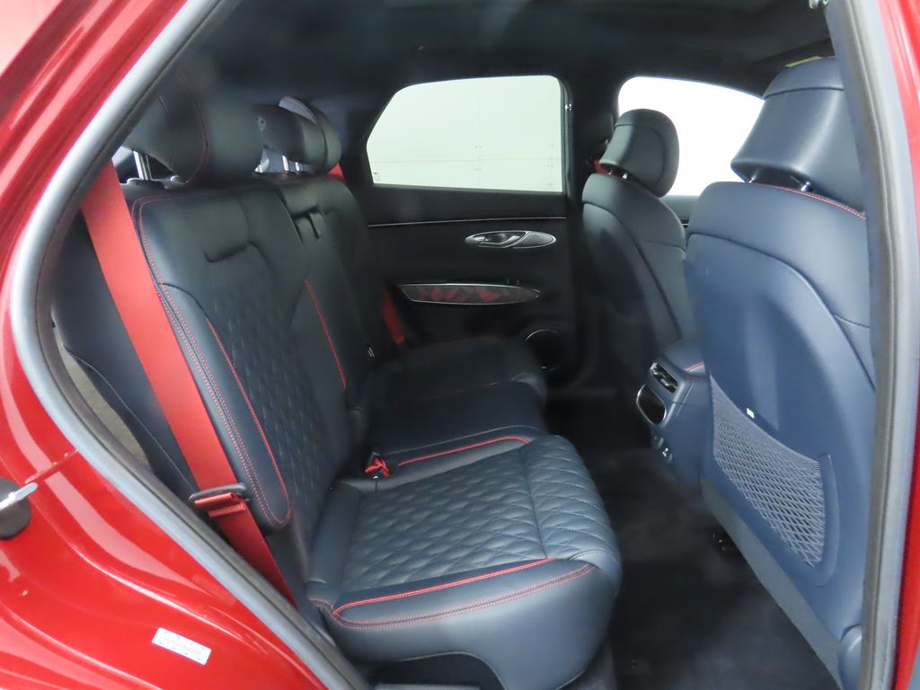 Thumbnail: 2022 Genesis GV70 - 23