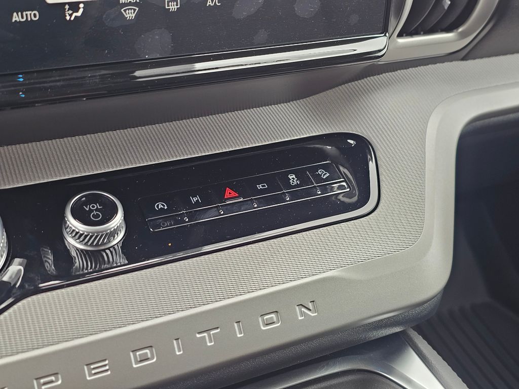 New 2026 Silver Ford Active image 32