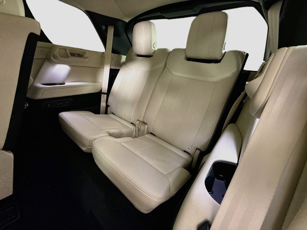 Thumbnail: 2026 Land Rover Range Rover - 24
