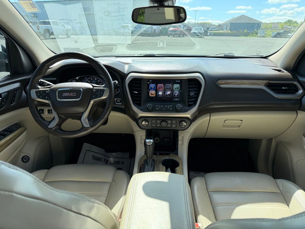 2017 GMC Acadia