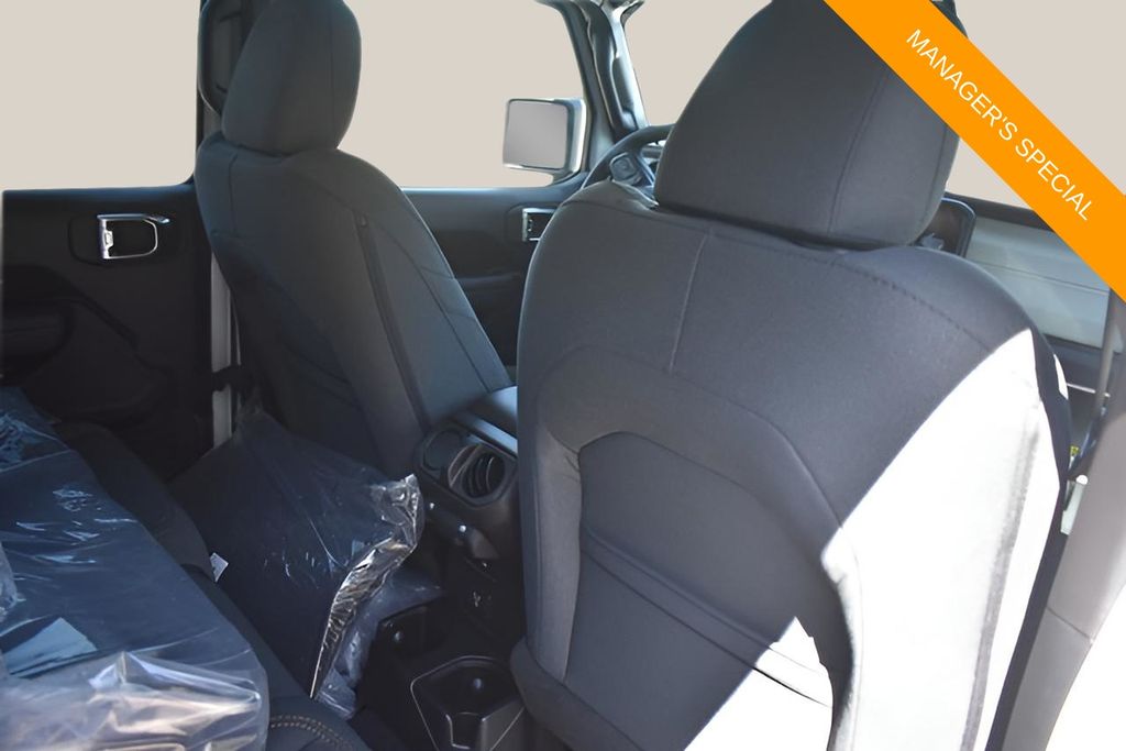 New Car 2025 Jeep Gladiator  Sport S For Sale Under $60,000 In Austin, Texas