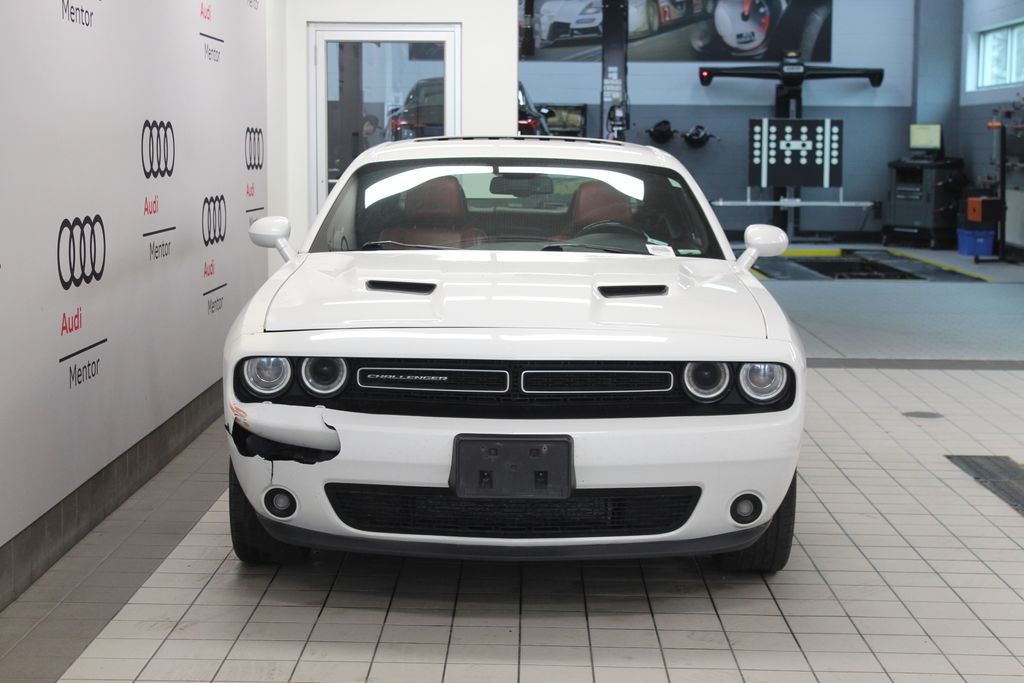 Thumbnail: 2017 Dodge Challenger - 9