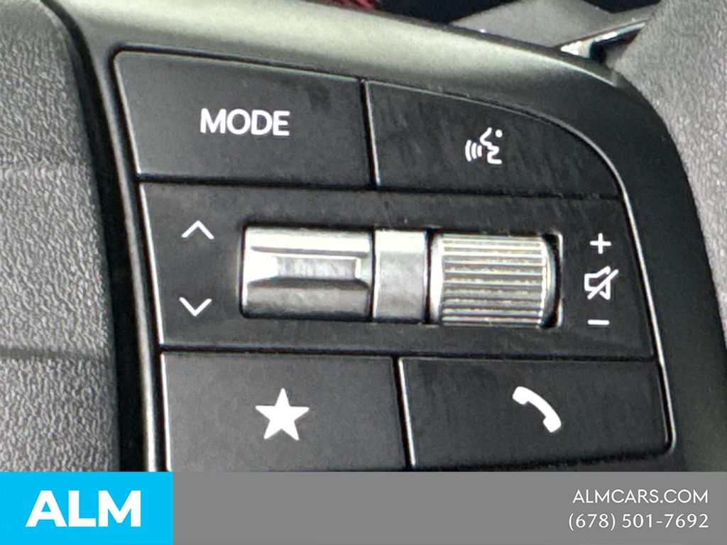 Used 2025 Black Kia LXS image 29