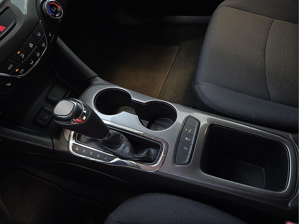 Used 2019 Chevrolet Cruze LT For Sale in Farmington, AR
