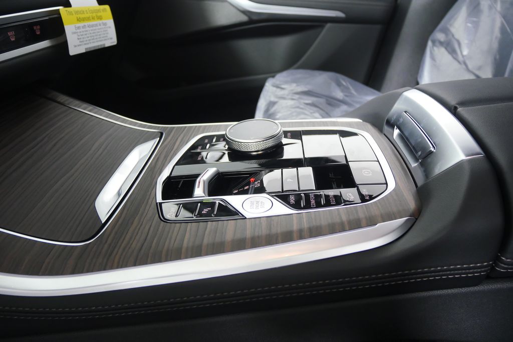 Thumbnail: 2026 BMW X5 - 22
