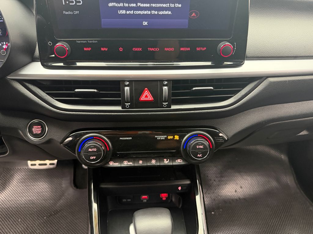 Thumbnail: 2023 Kia Forte - 16