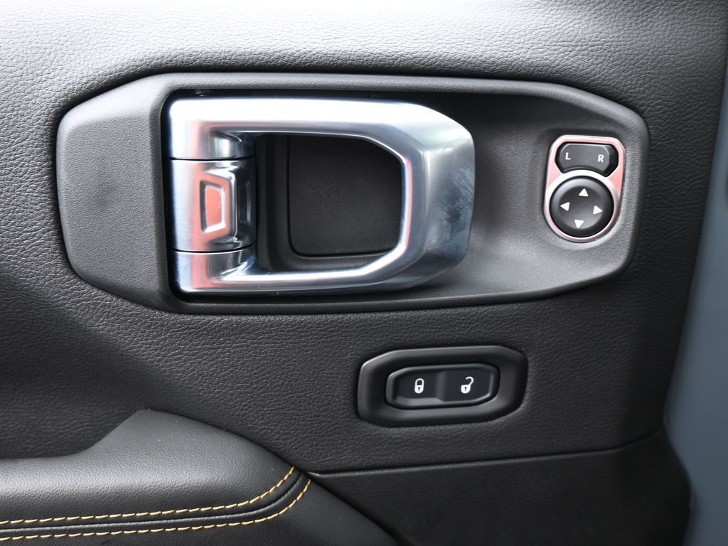 New 2026 Anvil Clearcoat Jeep Sahara image 14