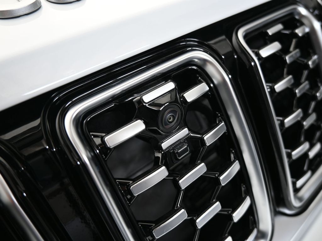 New 2025 Bright White Clearcoat Jeep Summit image 44