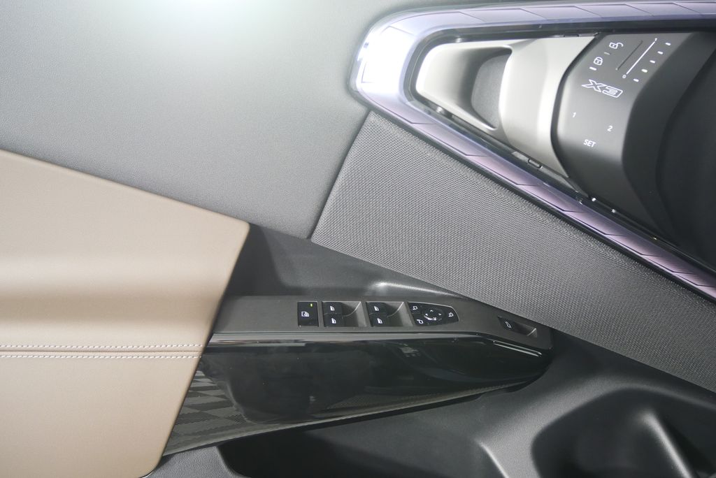 Thumbnail: 2026 BMW X3 - 8