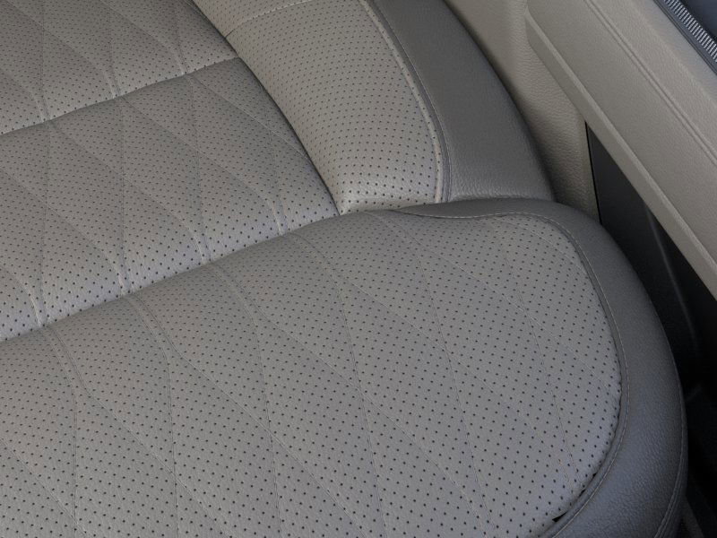 New 2026 Star White Metallic Tri-Coat Ford F-350® Platinum® image 15