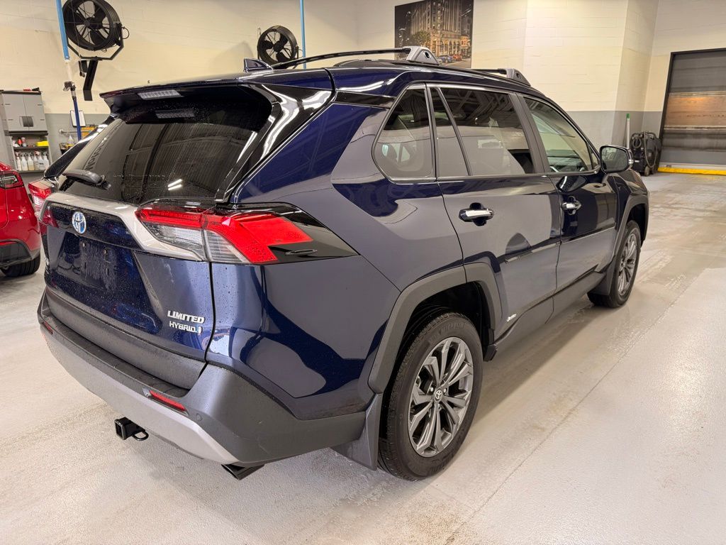 Thumbnail: 2024 Toyota RAV4 - 6