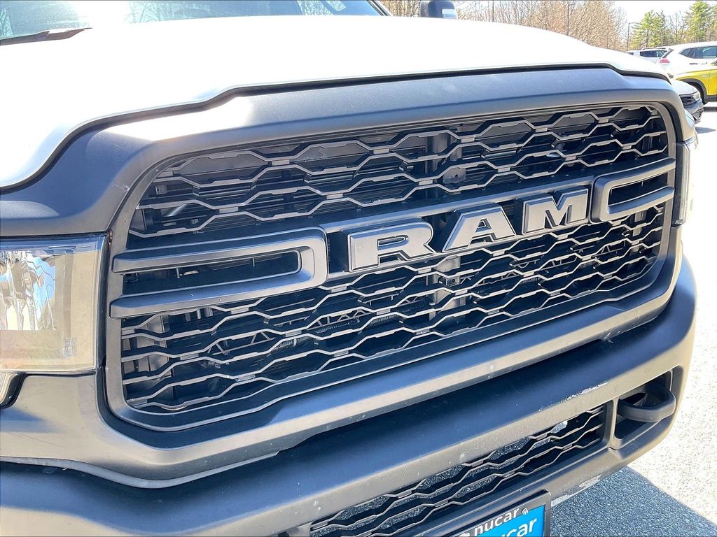 2023 Ram 3500 — photo 26