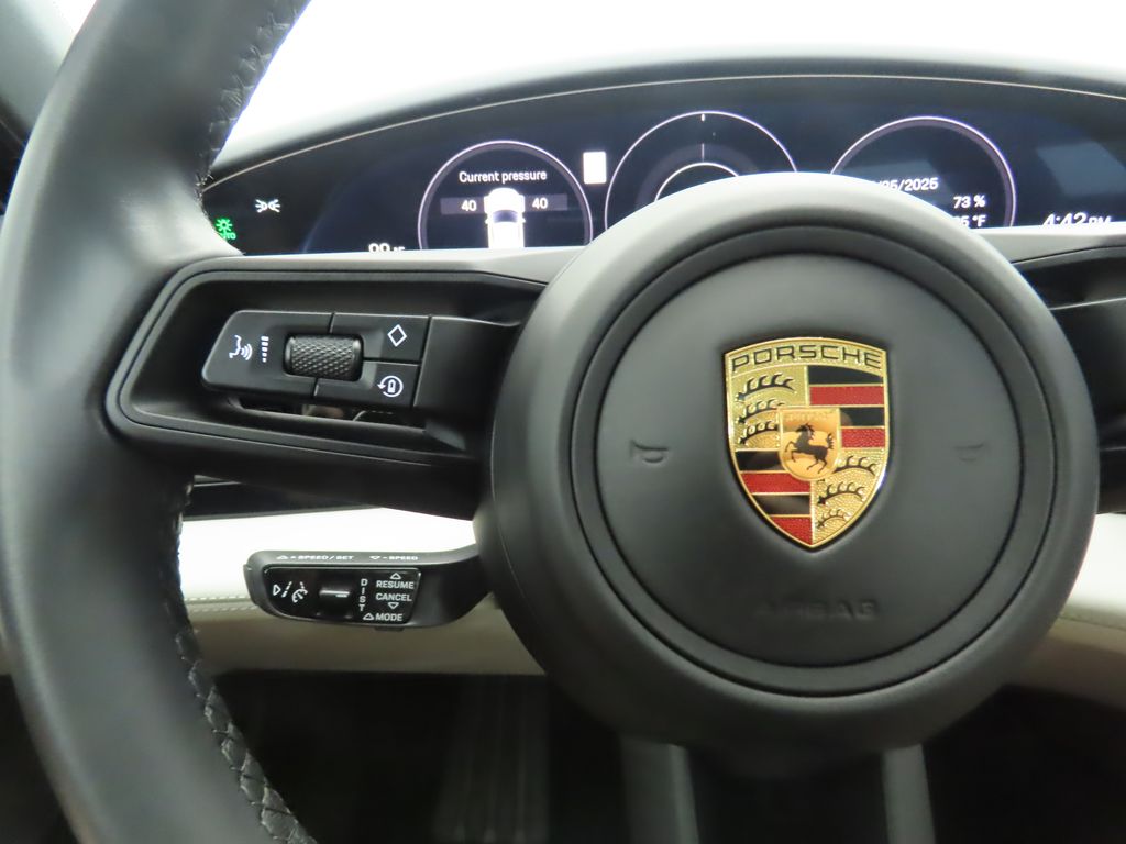 Thumbnail: 2022 Porsche Taycan - 13