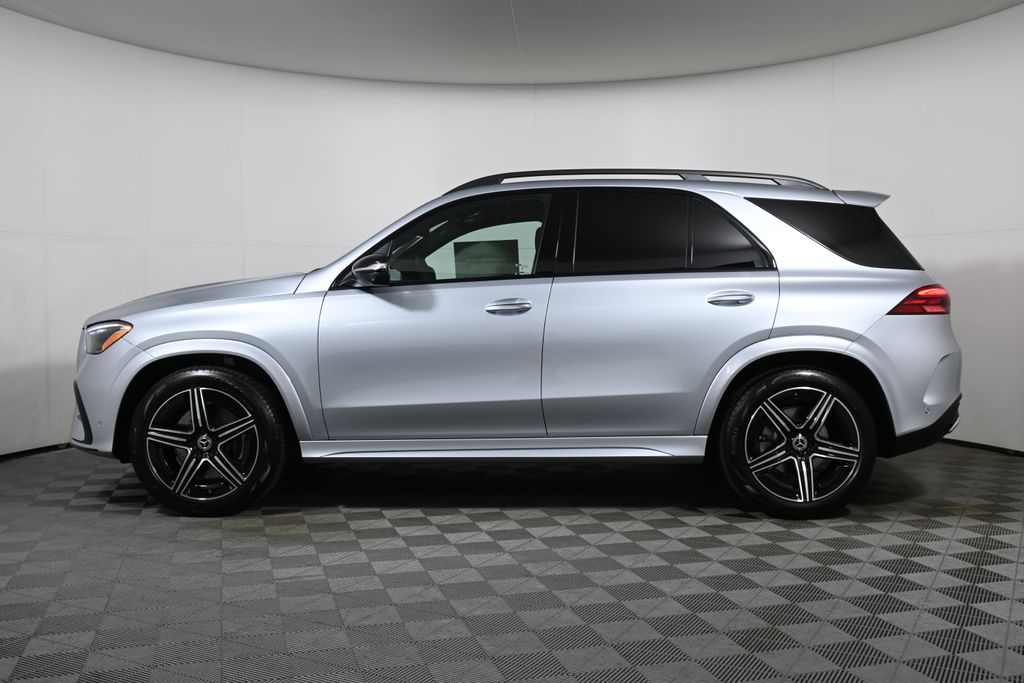 Thumbnail: 2026 Mercedes-Benz GLE - 2