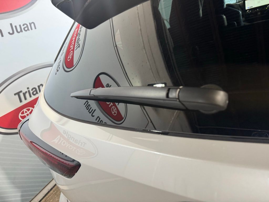 Thumbnail: 2025 Toyota Highlander - 22