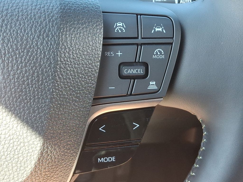 Thumbnail: 2025 Toyota Camry - 23