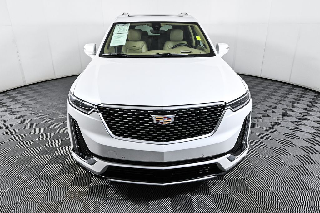 2024 Cadillac XT6 Premium Luxury 2