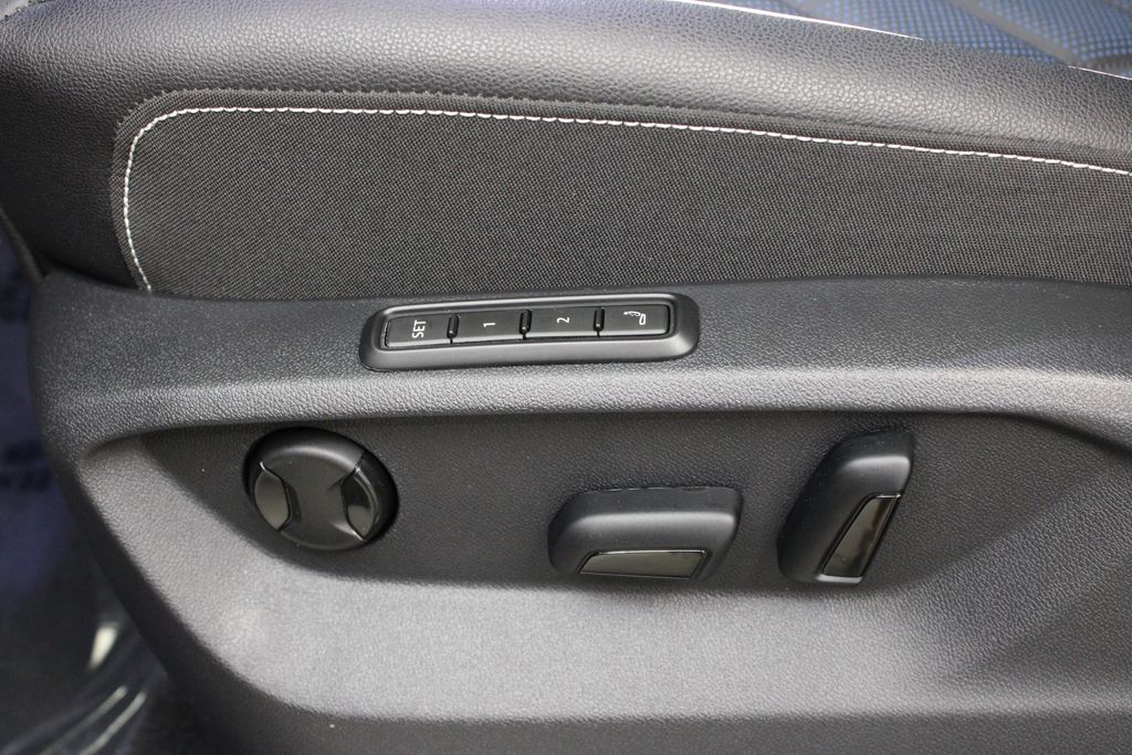 new 2026 Volkswagen Atlas Cross Sport car