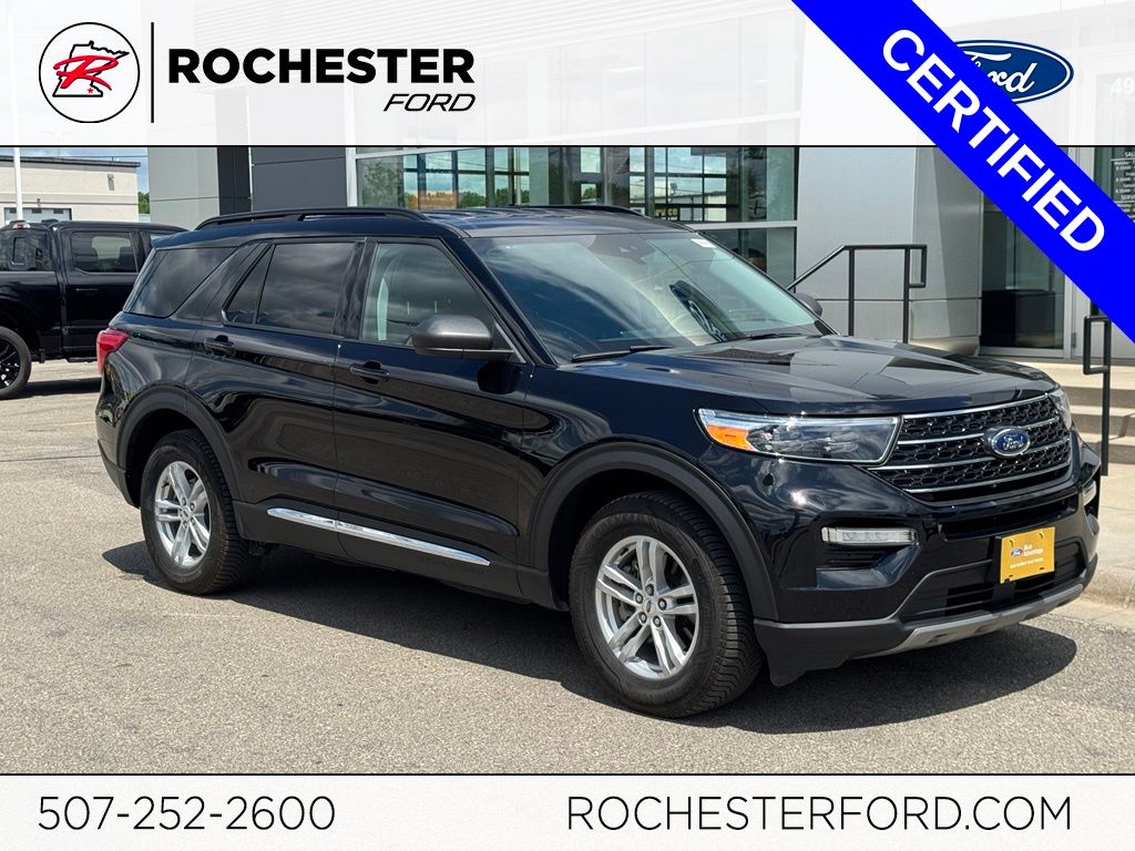 Black Metallic 2024 Ford Explorer SUV / Crossover All-Wheel Drive Automatic