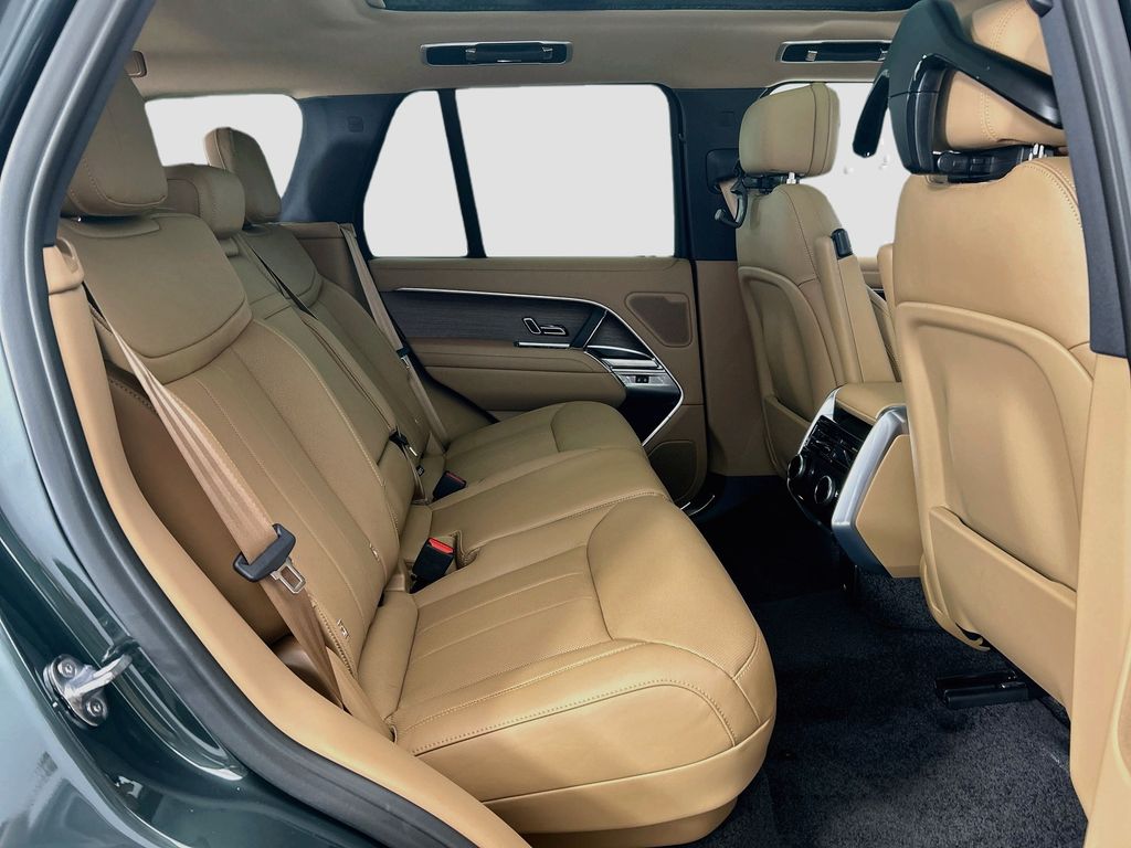 Thumbnail: 2026 Land Rover Range Rover - 21