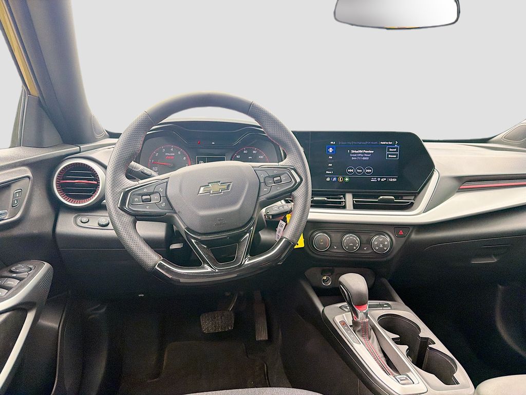 Used 2024 Yellow Chevrolet 1RS image 19