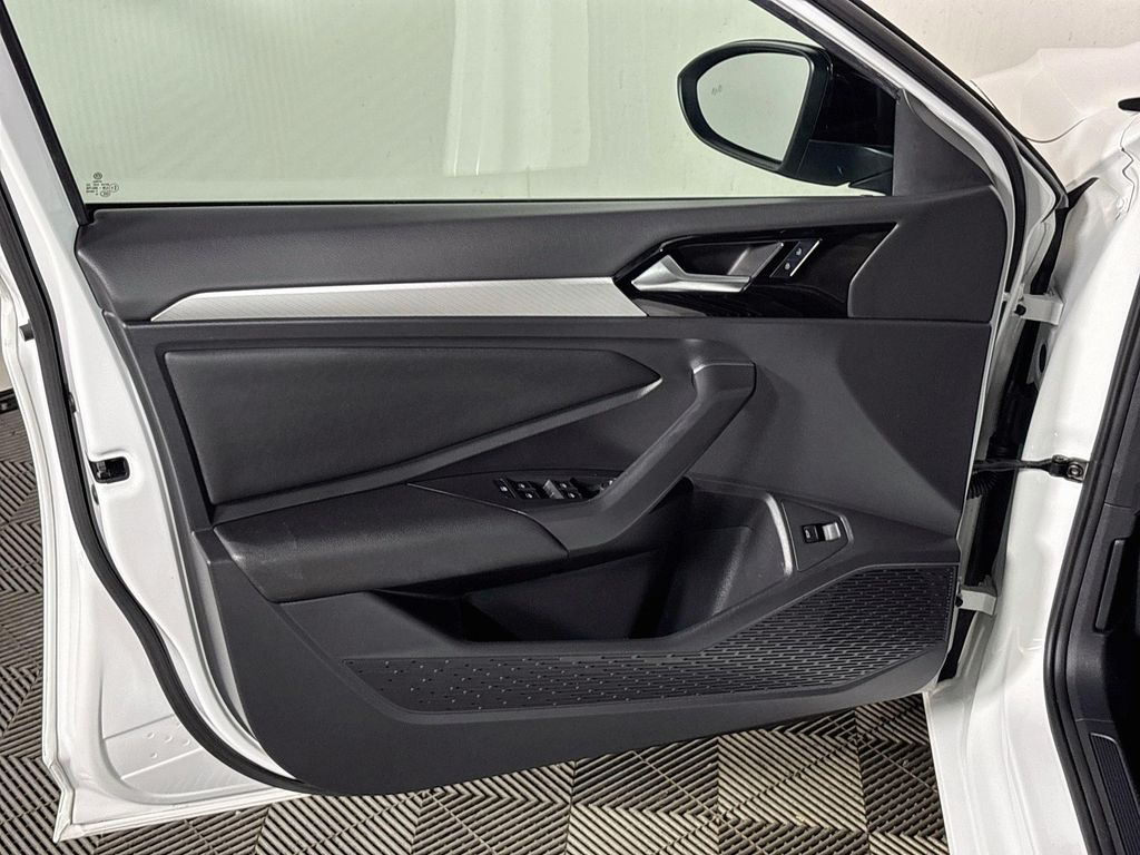 2020 Volkswagen Jetta R-Line