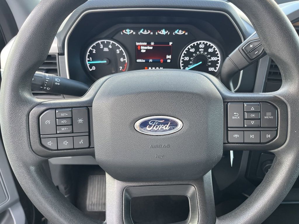 2023 Ford F-150 XLT 28