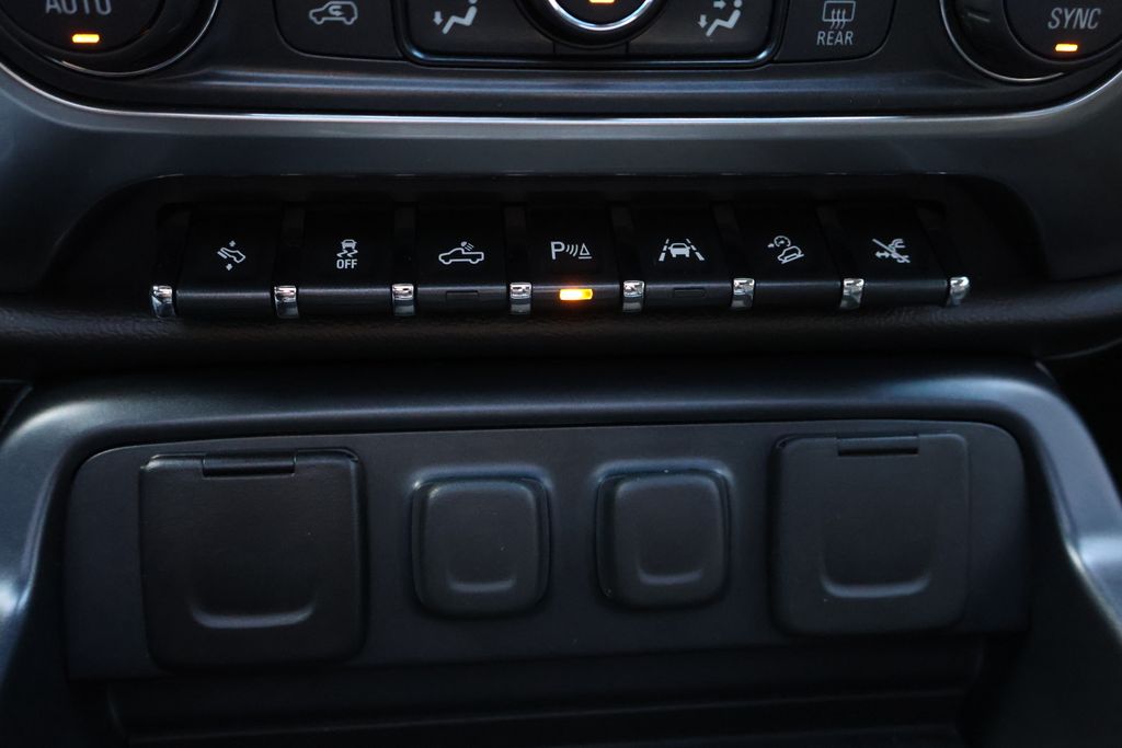 Thumbnail: 2017 Chevrolet Silverado 1500 - 29