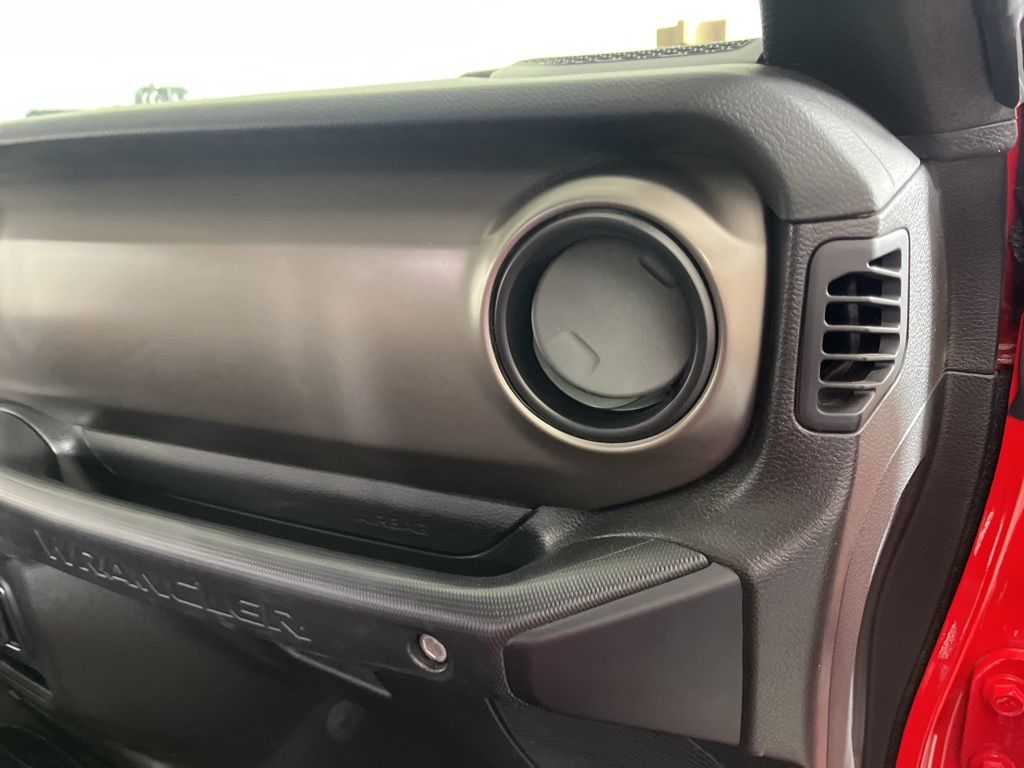 Thumbnail: 2021 Jeep Wrangler - 17