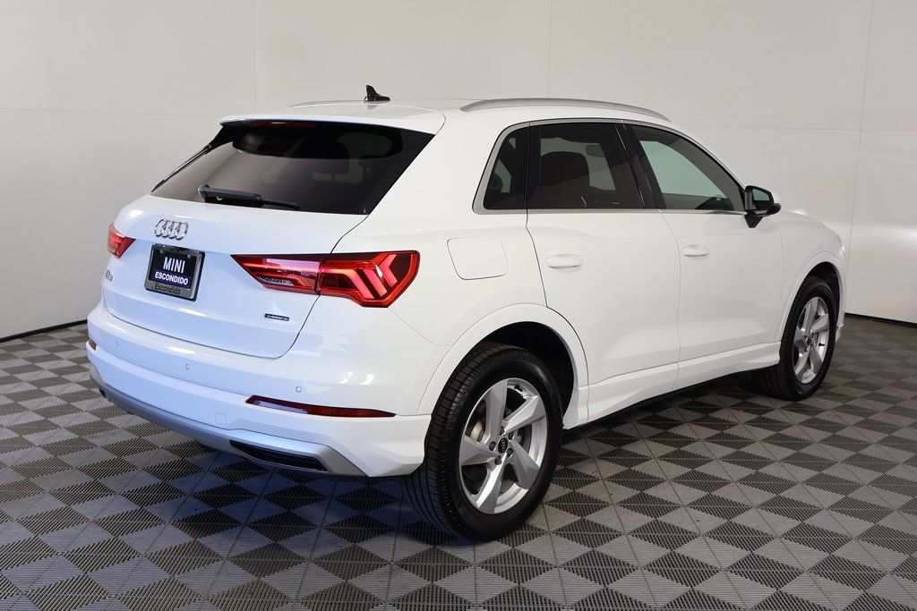 Thumbnail: 2021 Audi Q3 - 4