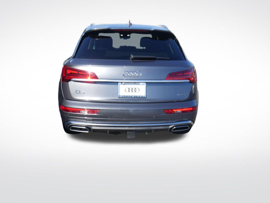Thumbnail: 2023 Audi Q5 - 7