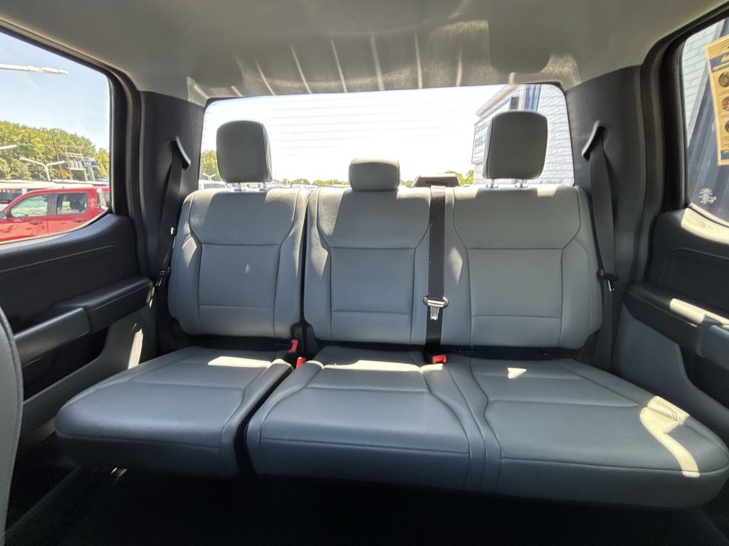Used 2025 Black Metallic Ford Flash image 24