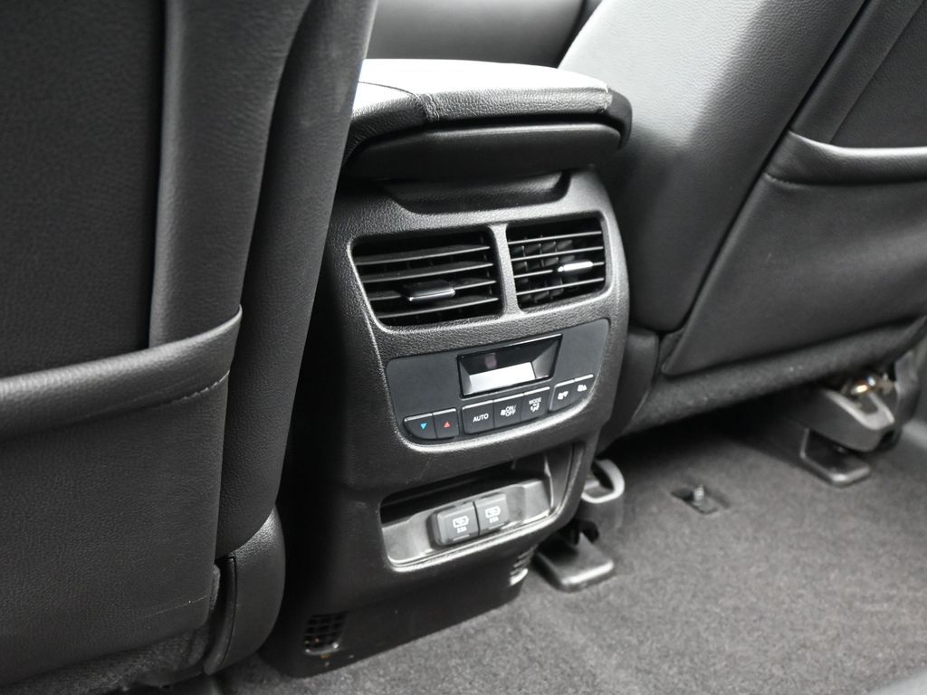 Used 2020 Black Acura Technology image 40