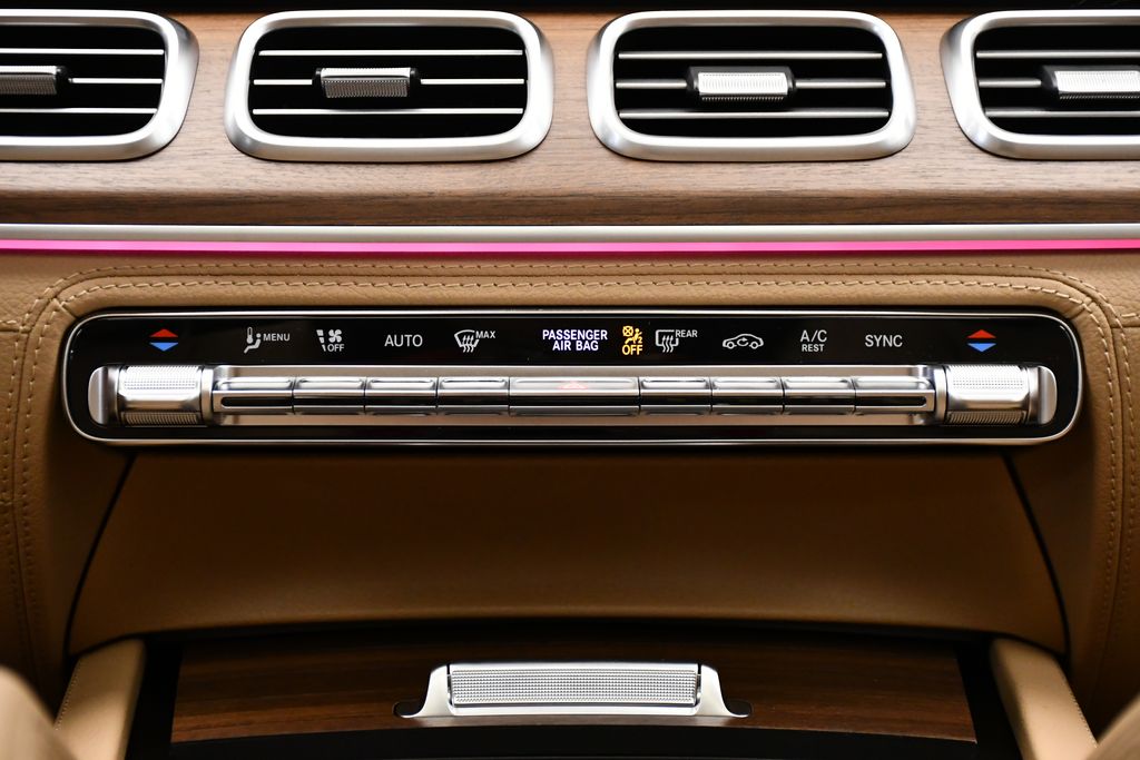 Thumbnail: 2026 Mercedes-Benz GLS - 29