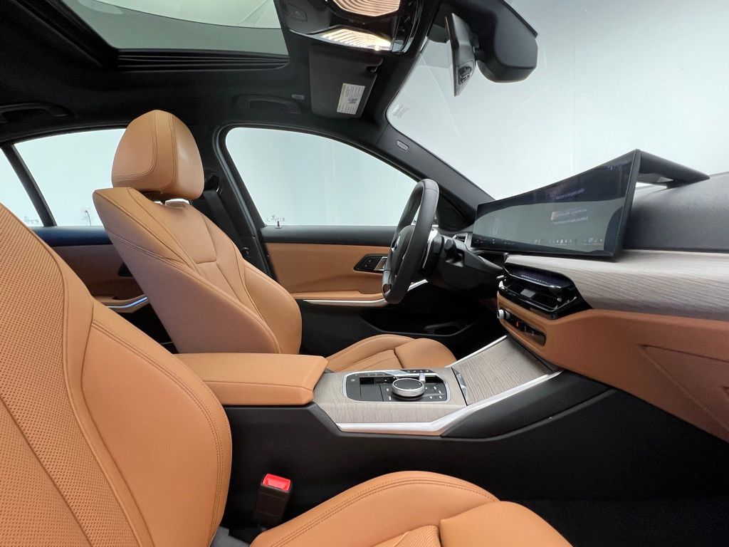 Thumbnail: 2025 BMW 3 Series - 6