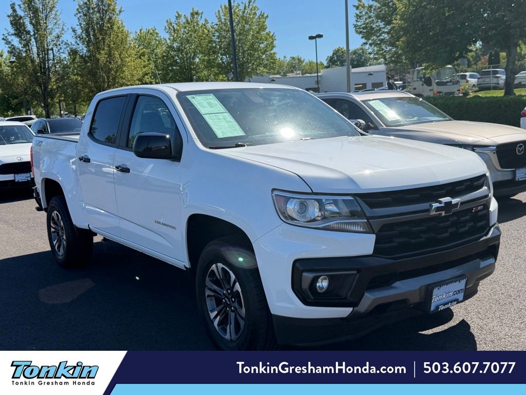 Summit White 2022 Chevrolet Colorado Pickup Truck Four-Wheel Drive 8-Speed Automatic