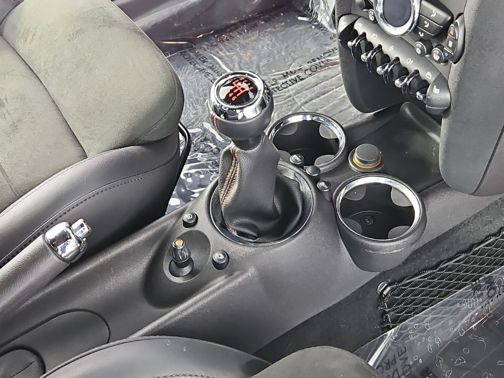 Thumbnail: 2012 MINI Cooper - 16