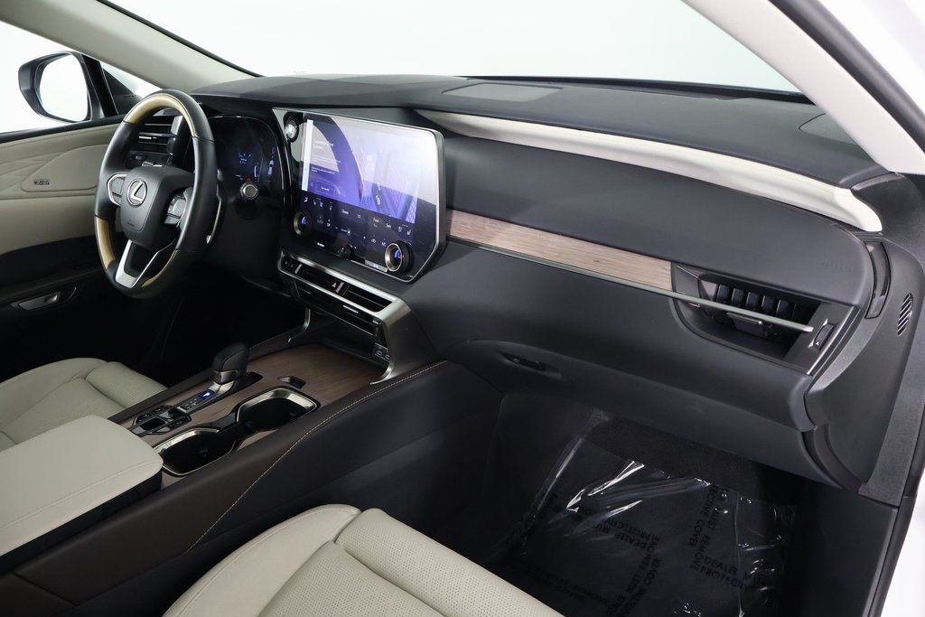 Thumbnail: 2025 Lexus RX - 9