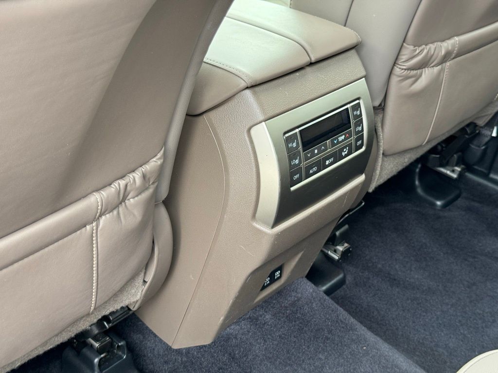 2020 Lexus GX 460 29