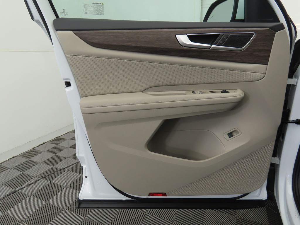 Thumbnail: 2026 Volkswagen Atlas - 25