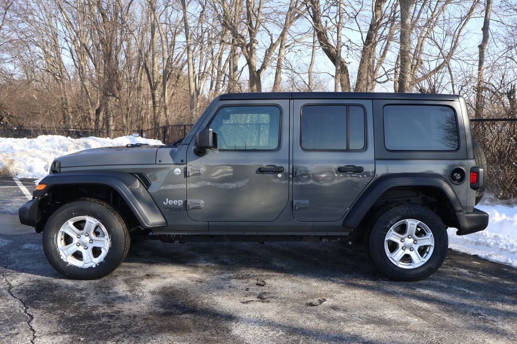 Thumbnail: 2019 Jeep Wrangler - 4