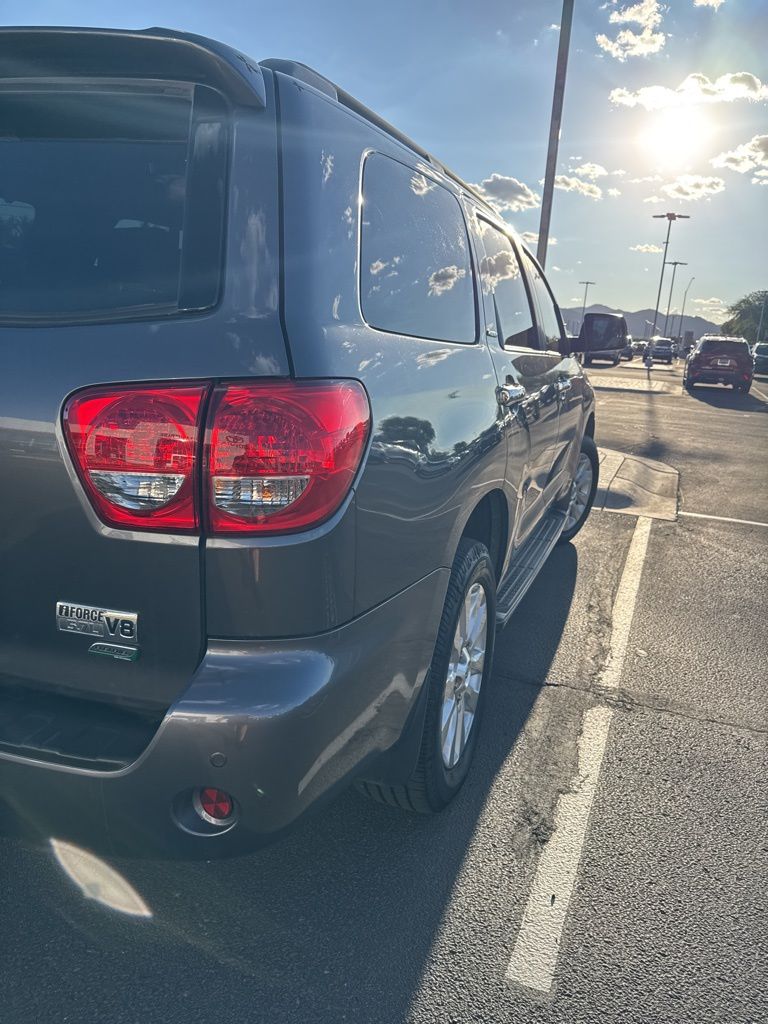 Thumbnail: 2014 Toyota Sequoia - 7
