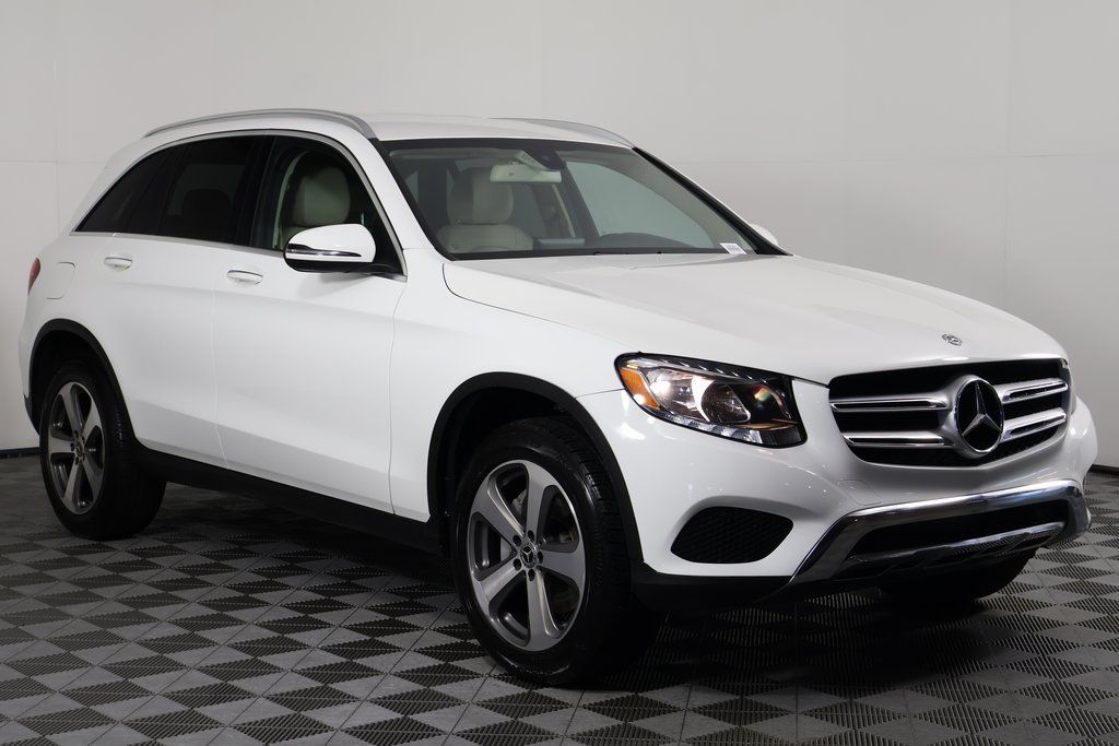 Thumbnail: 2017 Mercedes-Benz GLC - 3