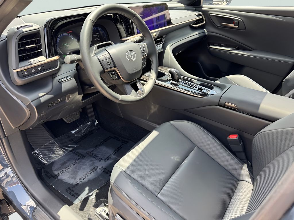 Used Car 2025 Toyota Crown Signia  Limited For Sale Under $50,000 In Austin, Texas