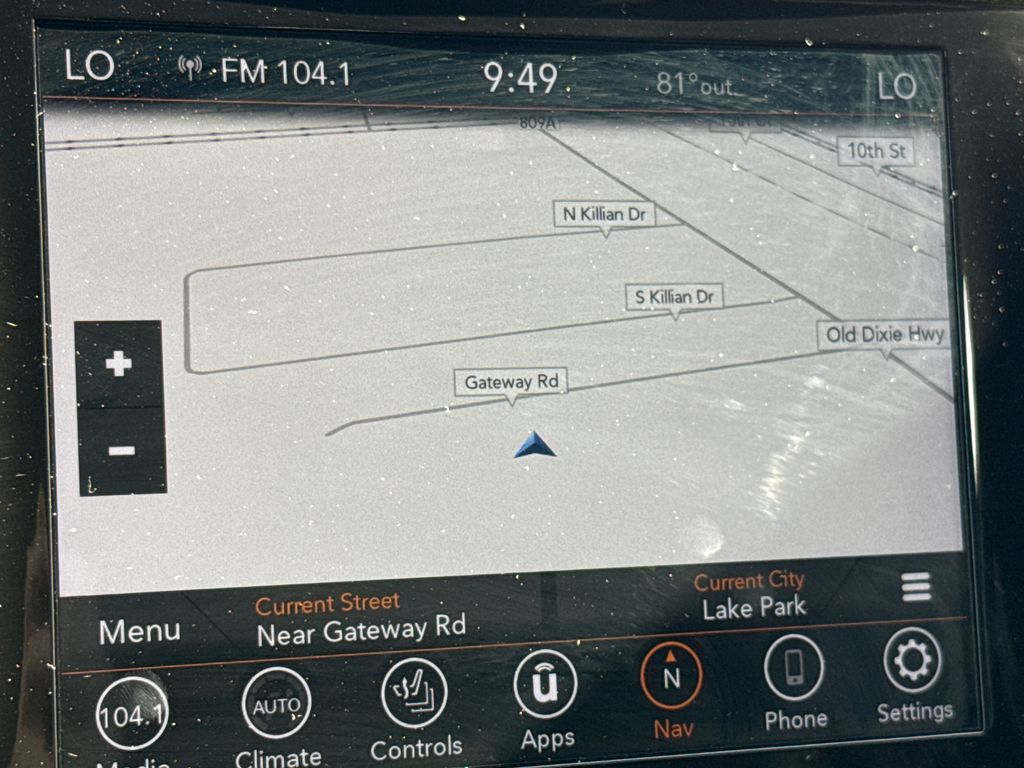 Used 2020 Silver Jeep Laredo E image 20