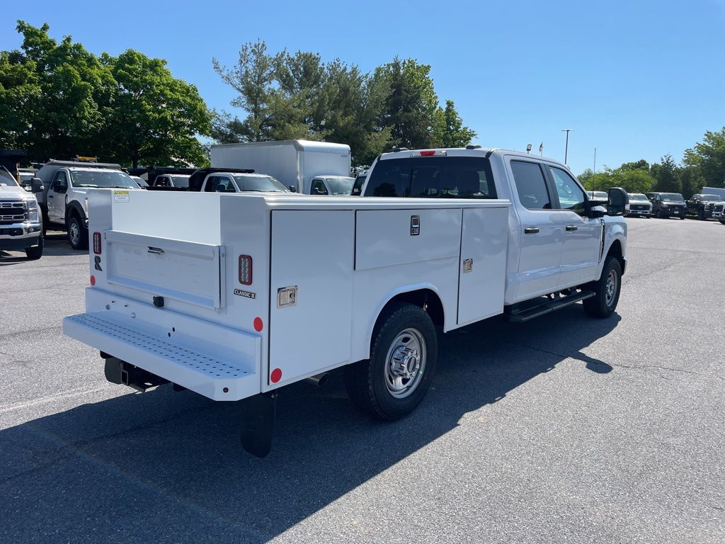 2026 Ford F-350 Chassis XL